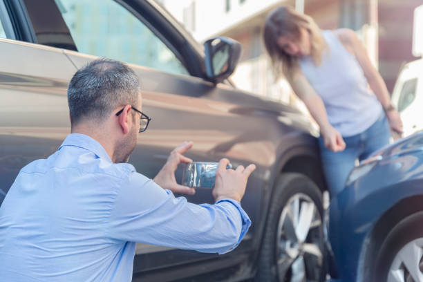 Professional Car Insurance Near Me technician working in Paris, TX